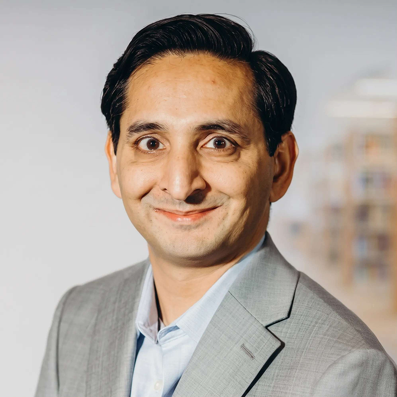 Portrait of Muneeb Hasan